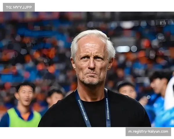 玉昆主帅称赞球队防守稳固 战术执行力获高度评价 玉昆主帅称赞球队防守稳固 战术执行力获高度评价