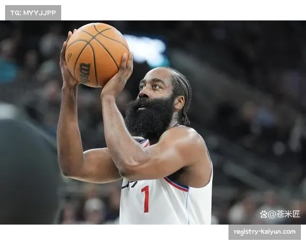 湖人主场险胜快船赢得洛城德比 东契奇38分11助攻主导逆转